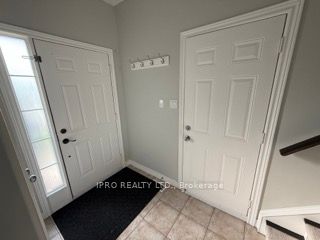 52 DARTMOUTH Gate, Hamilton, ON L8E 0B9