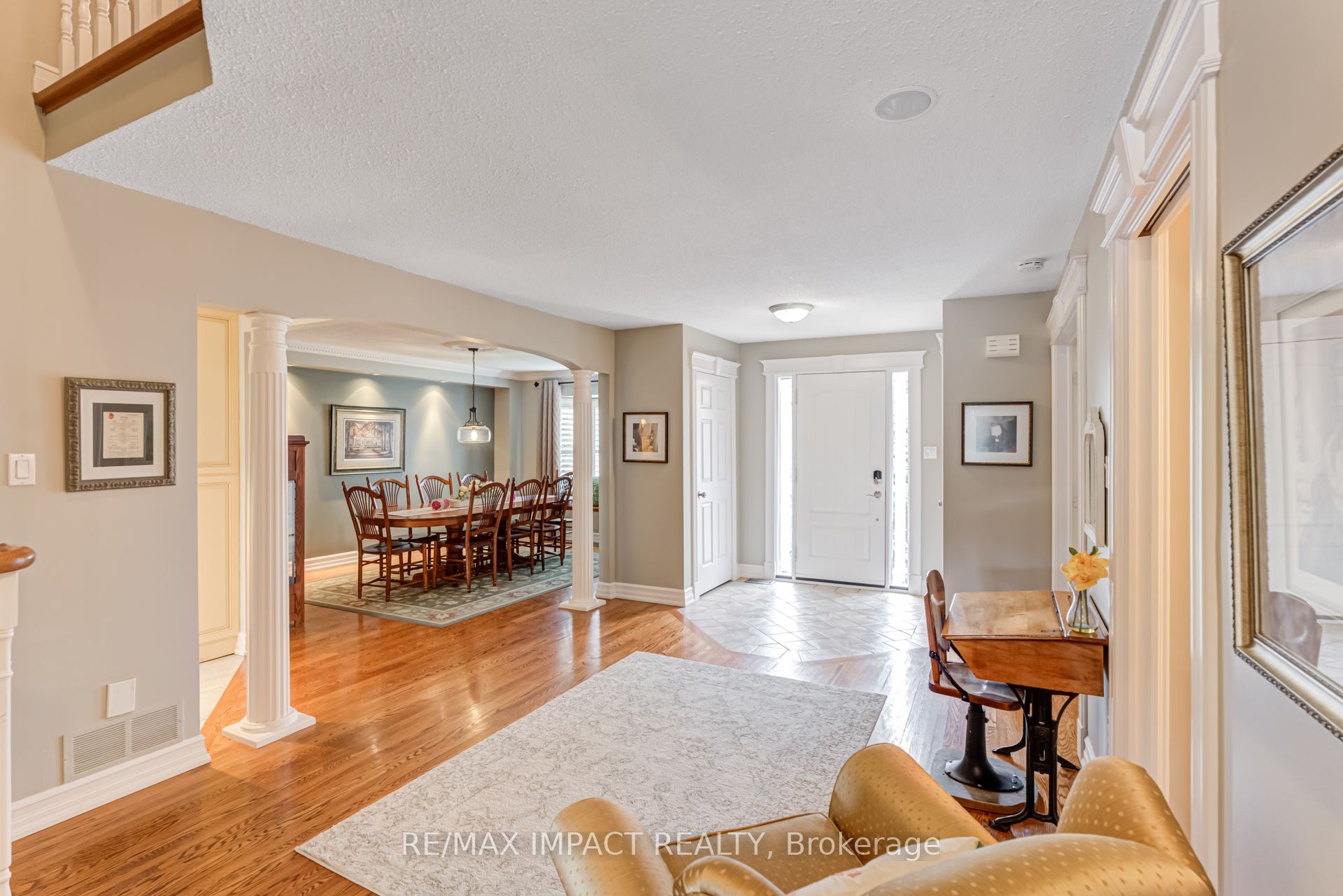 6 Longford Court, Whitby, ON L1R 1C6