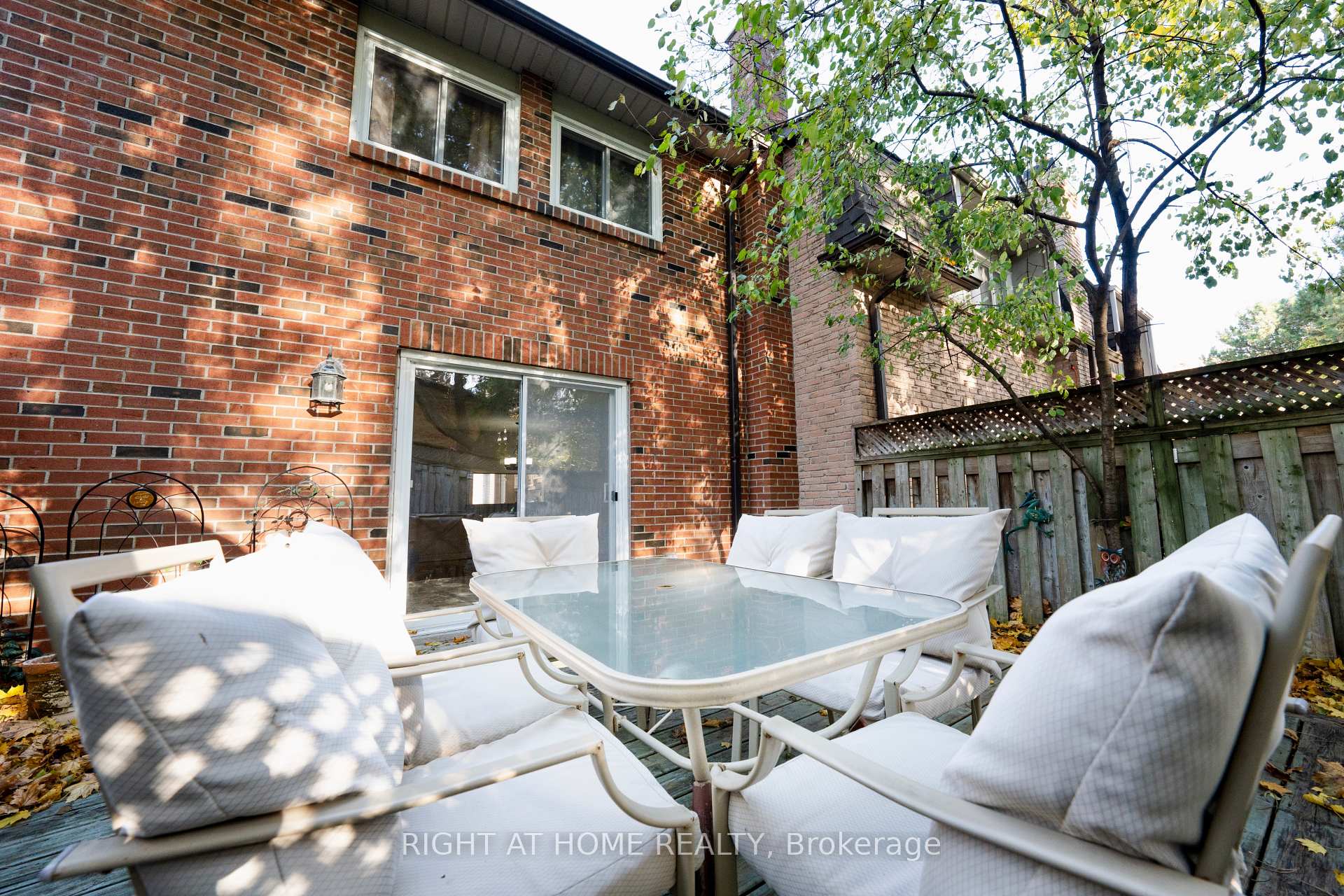 3 Bedrooms Condo at 43 Wild Ginger, Toronto For sale