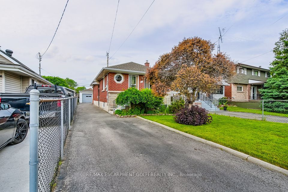 169 Adeline Avenue