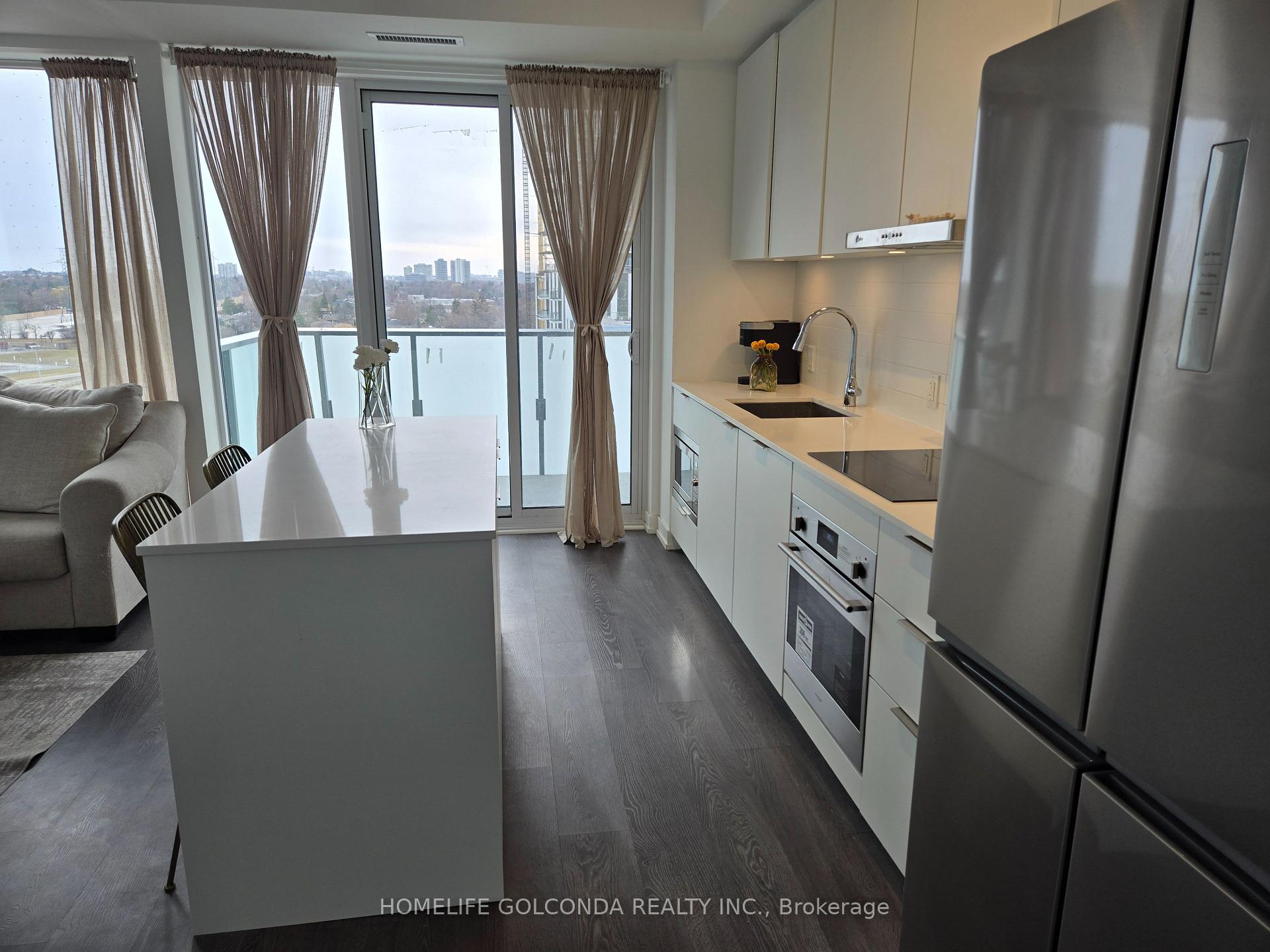 3 Bedrooms Condo at 7 Golden Lion,  Toronto For sale