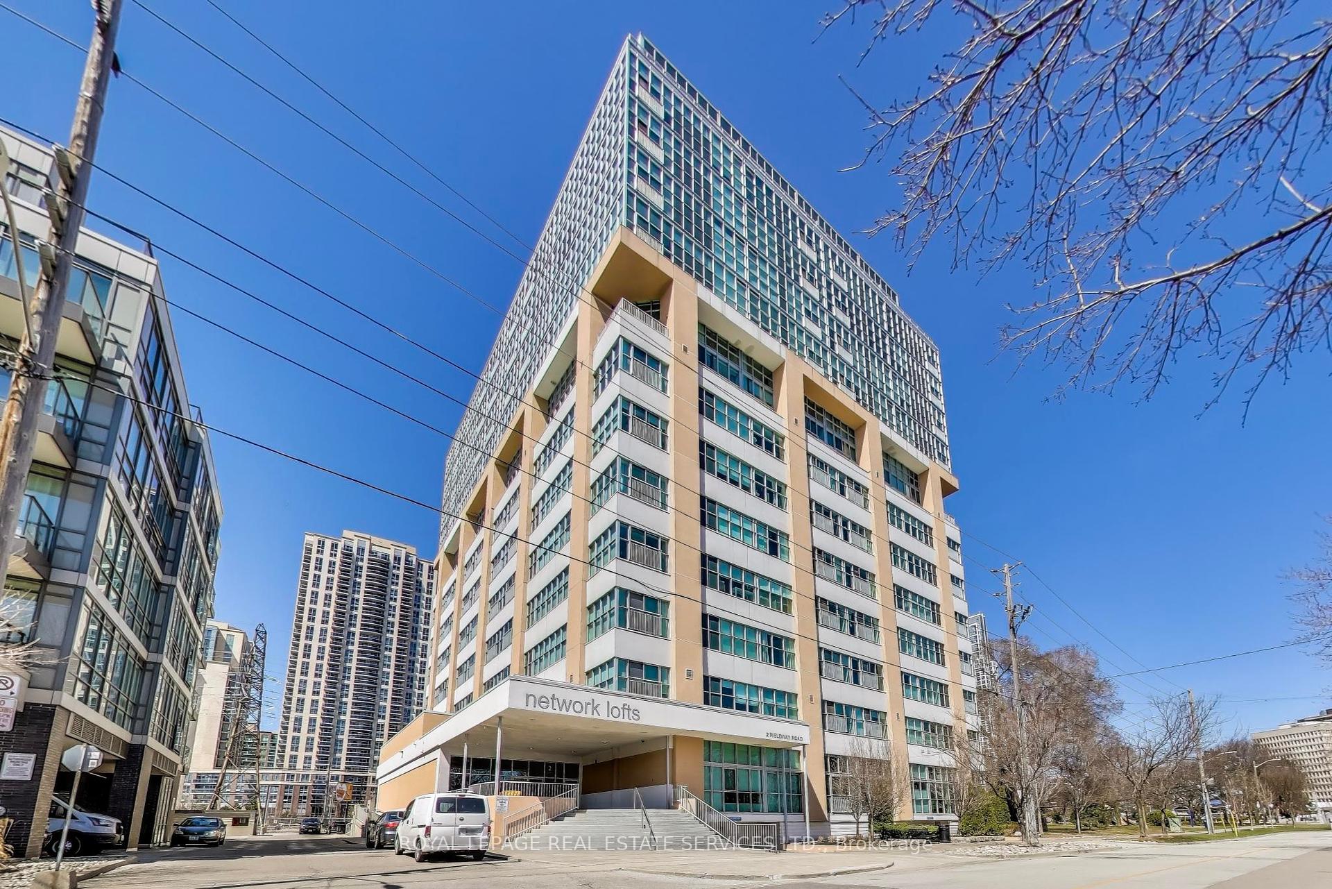 2 Bedrooms Condo at 2 Fieldway,  Toronto For sale