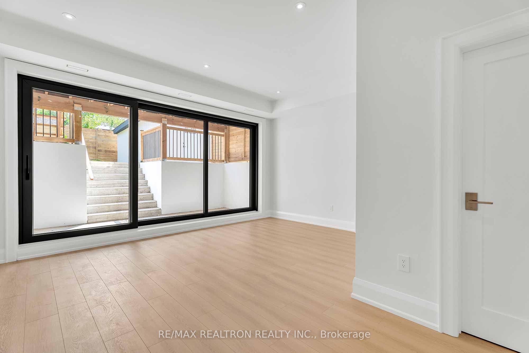 107 Alameda Avenue