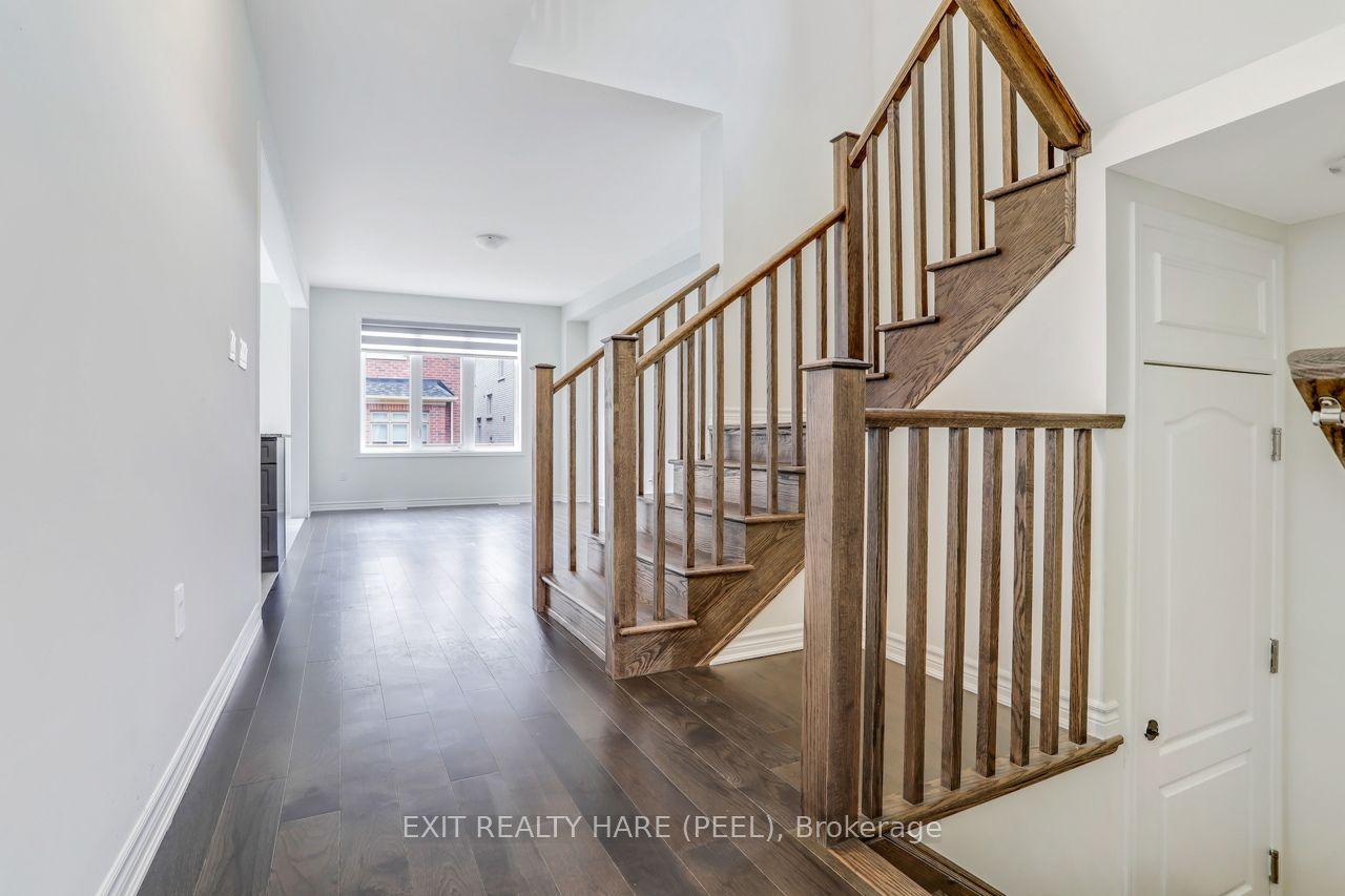 40 Speckled Alder Street
