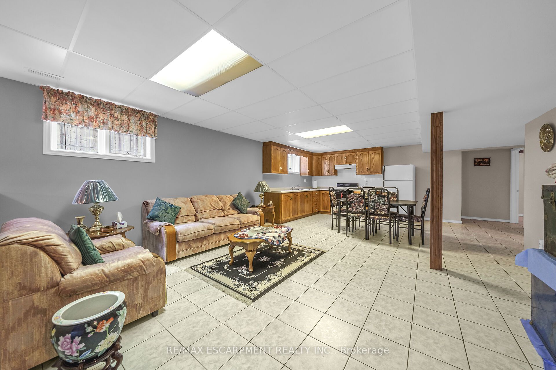 122 Fieldway Drive