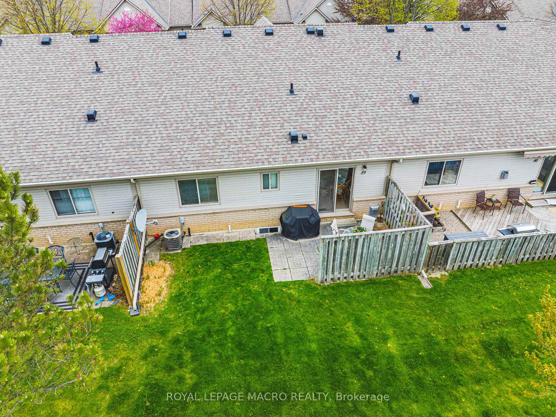 1 Bedroom Condo at 34 Southbrook, Hamilton For sale
