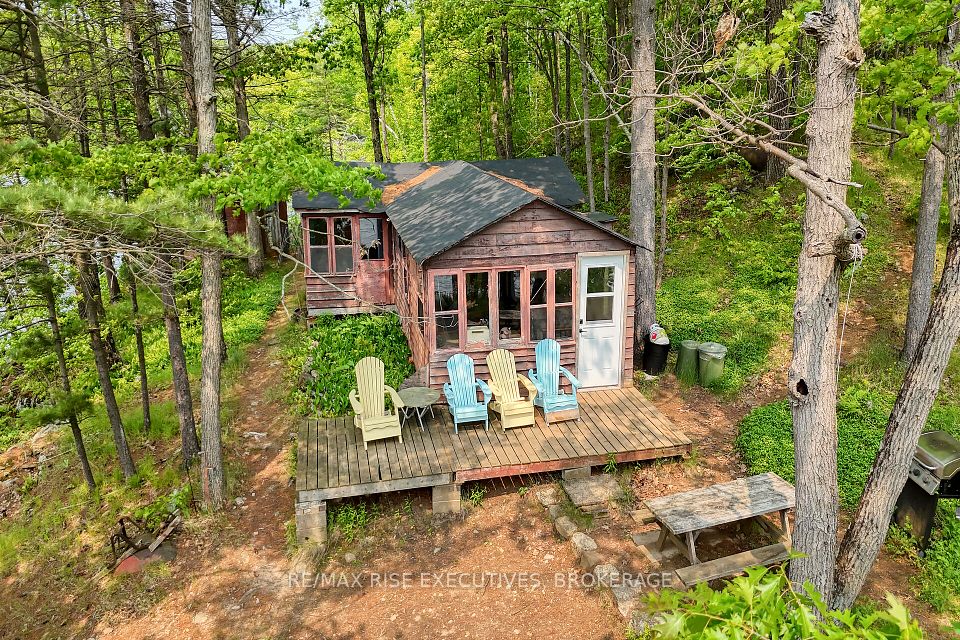 252 Dean Island