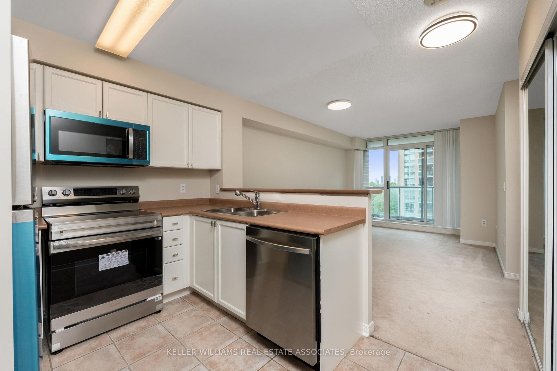 1 Bedroom Condo at 15 Michael Power, Toronto For sale