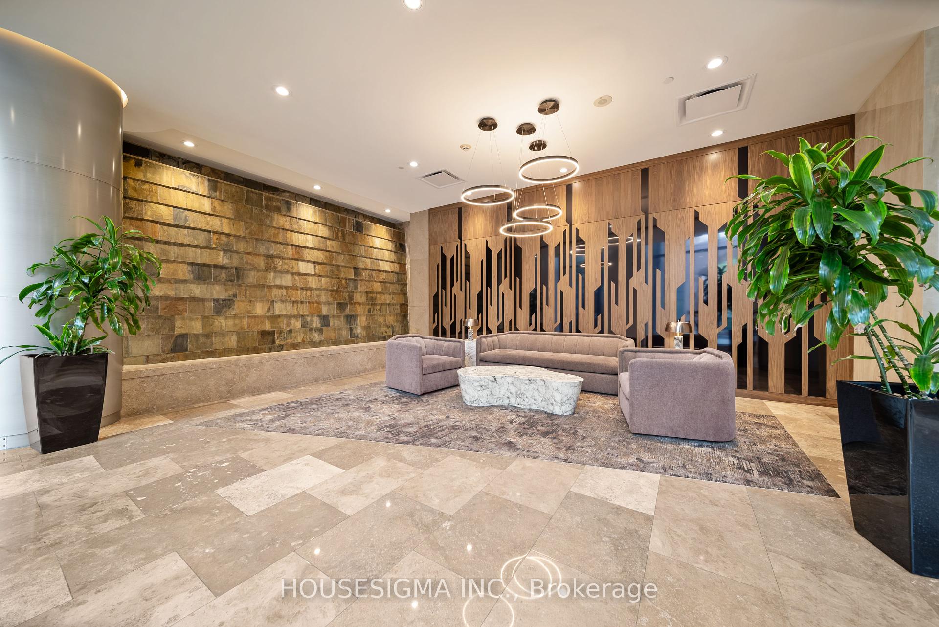 3 Bedrooms Condo at 5 Northtown, Toronto For sale