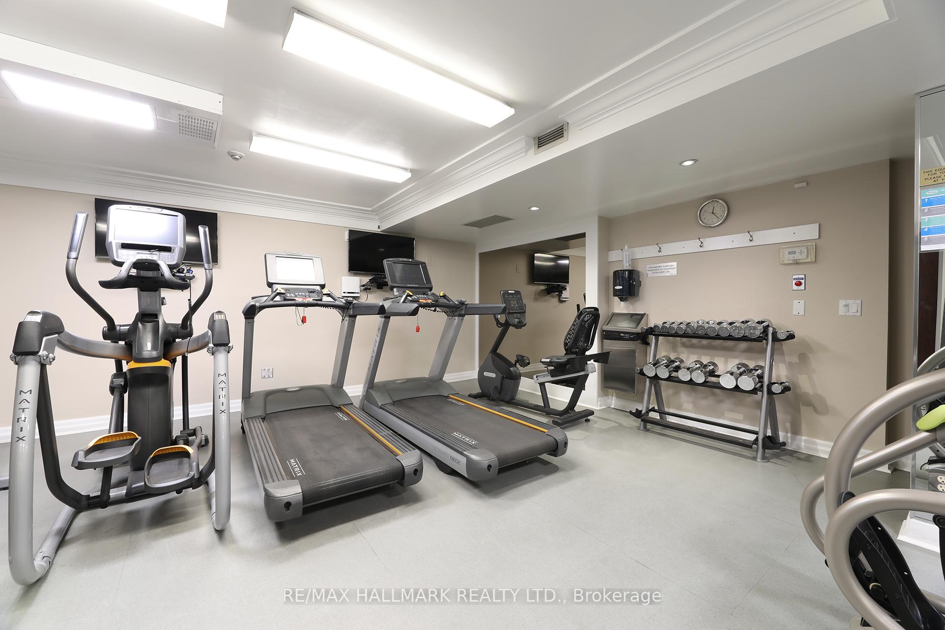 2 Bedrooms Condo at 2727 Yonge, Toronto For sale
