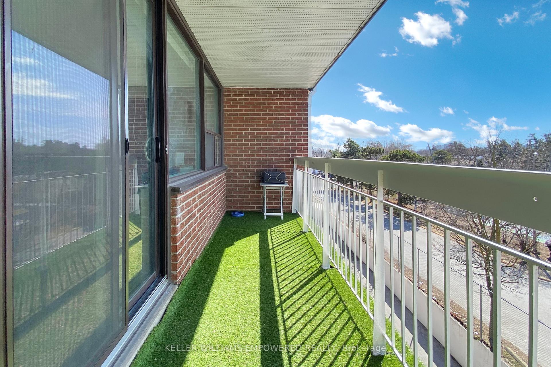 2 Bedrooms Condo at 4060 Lawrence, Toronto For sale