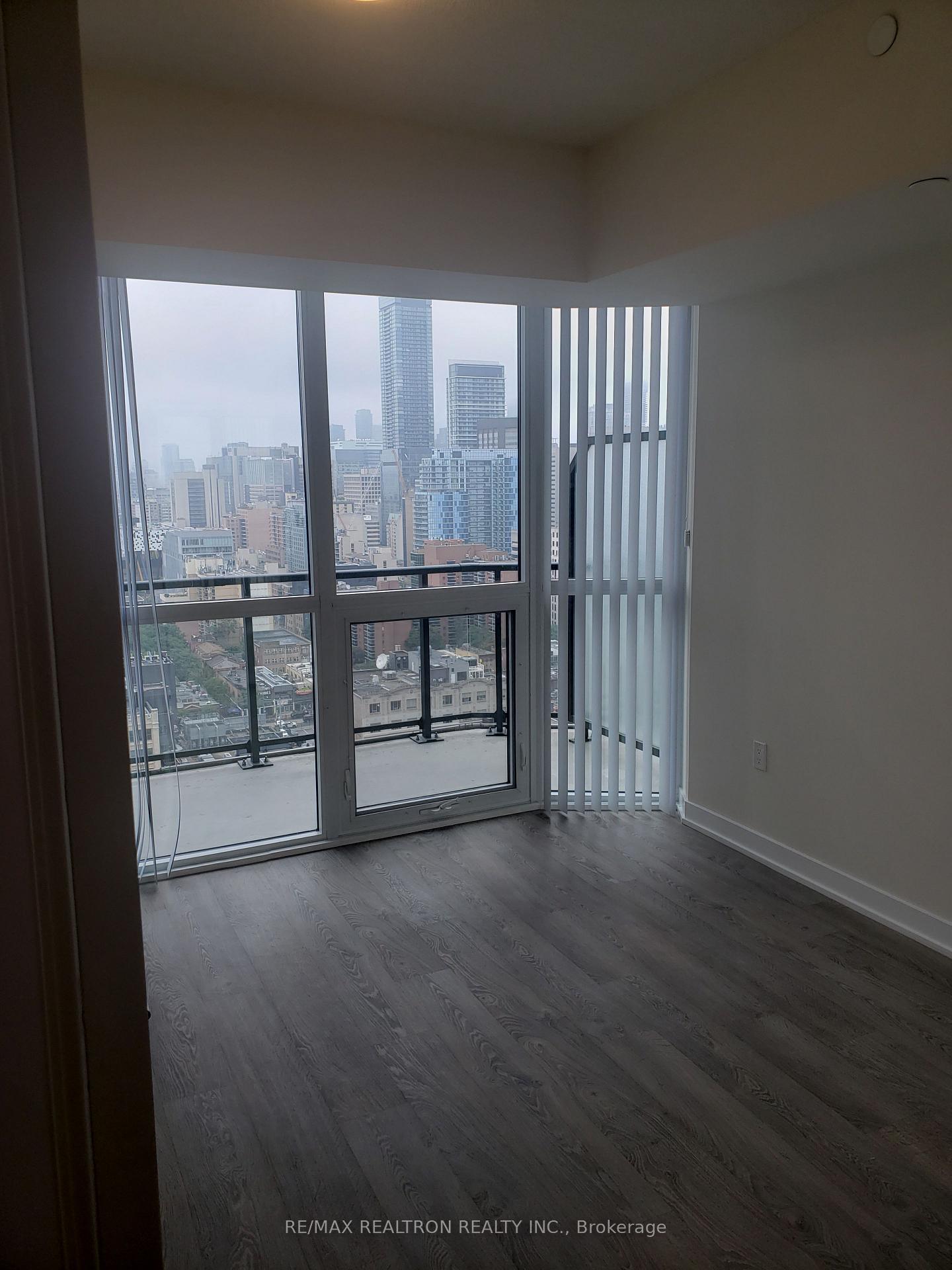 2 Bedrooms Condo at 99 John, Toronto For sale