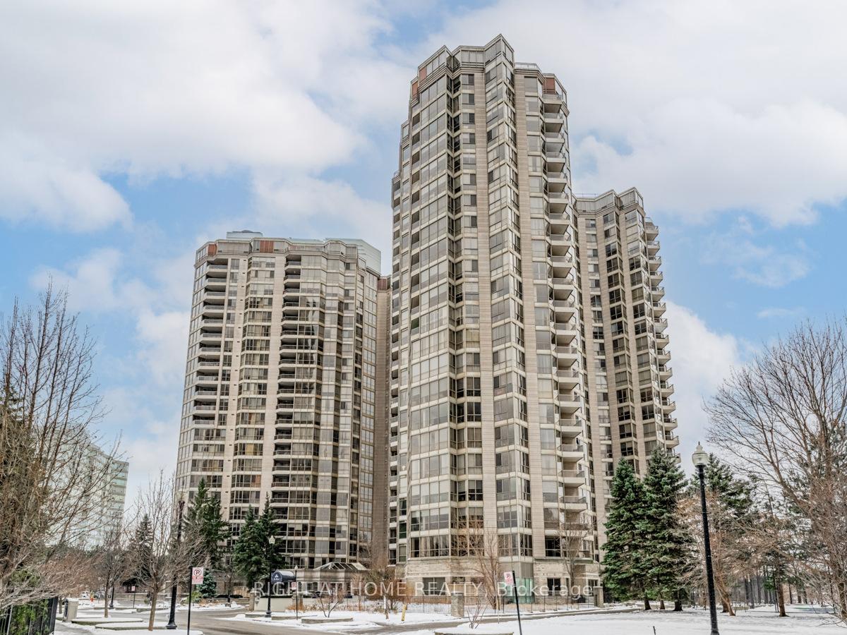 1 Bedroom Condo at 55 Kingsbridge Garden,  Mississauga For sale