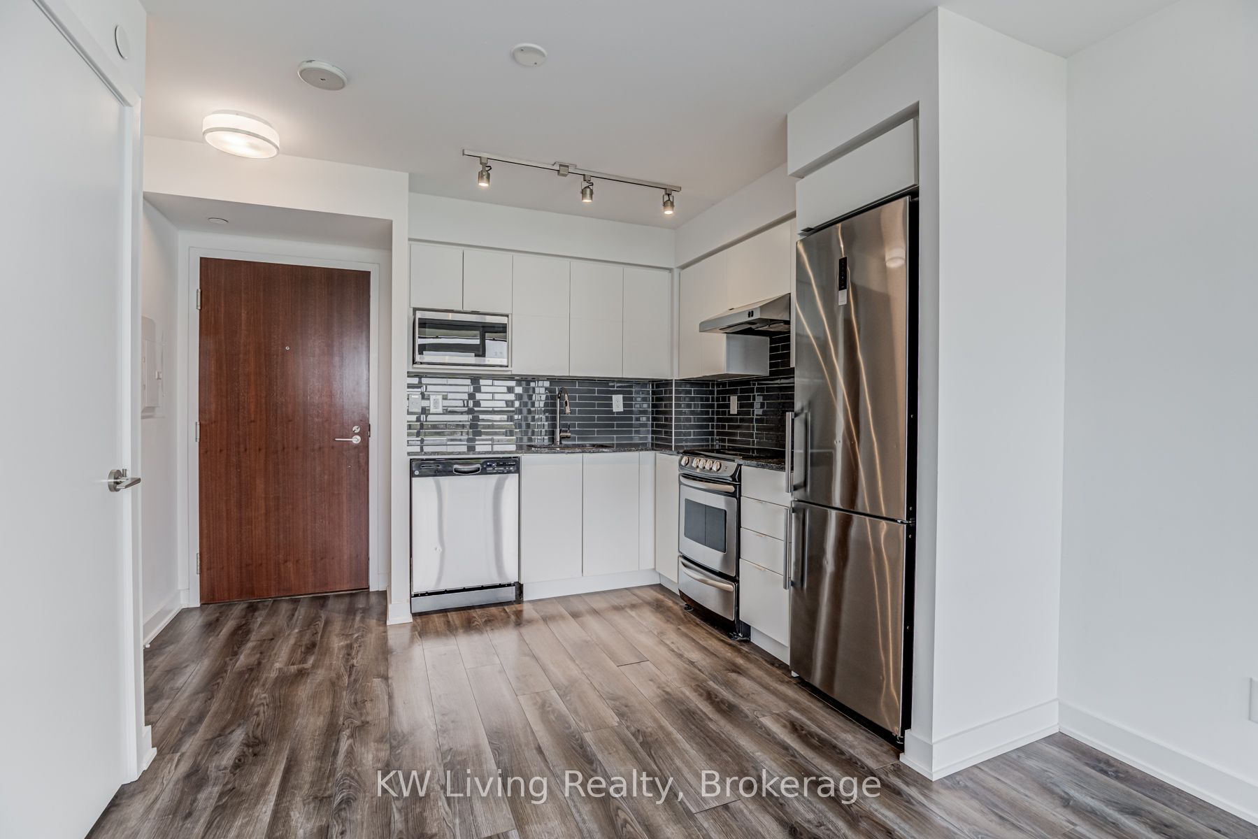 160 Flemington Road, #815