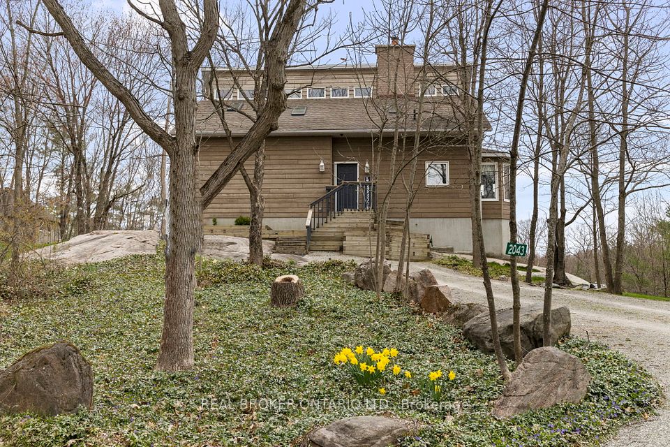 2043 Beman Point