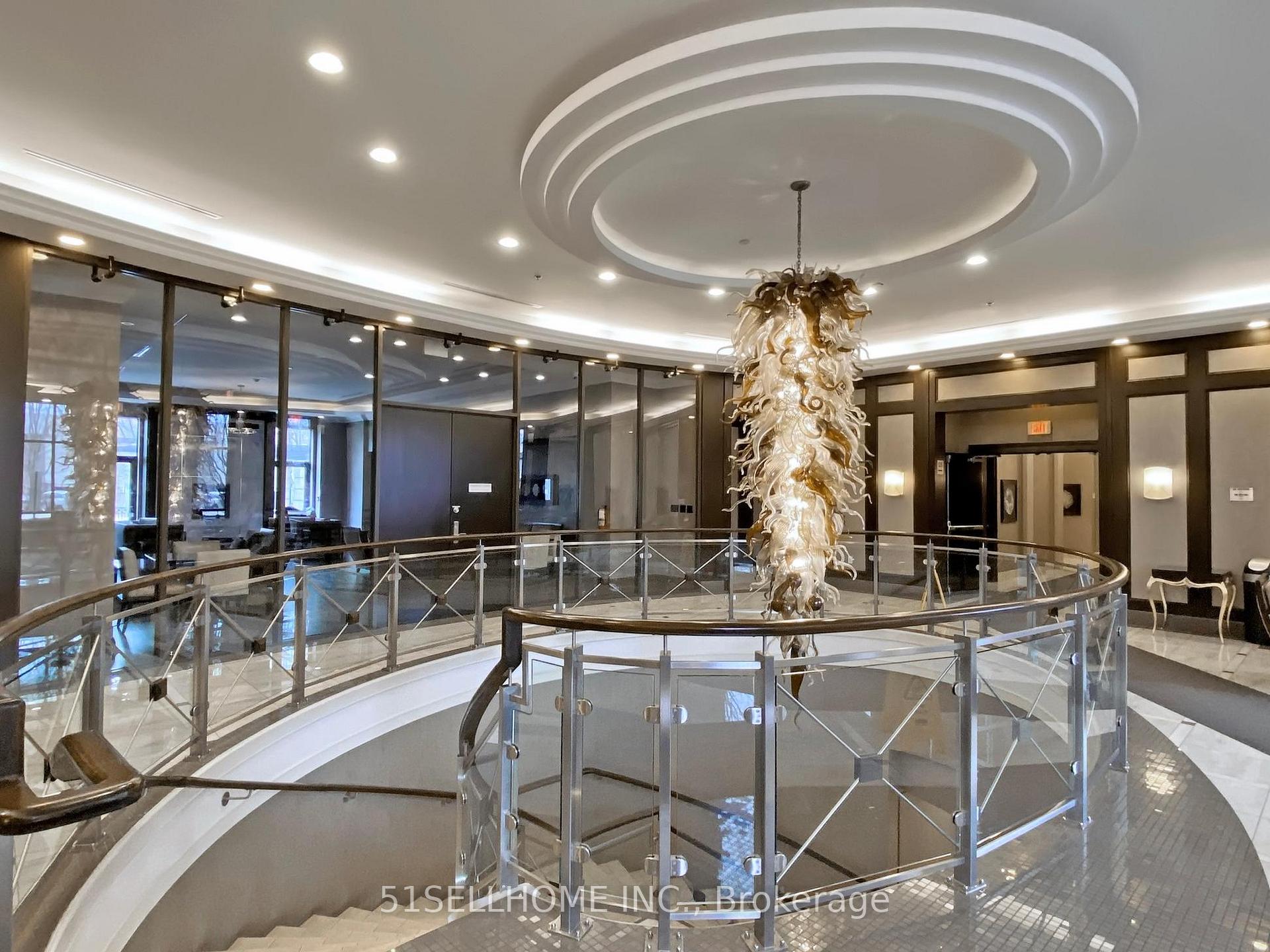 2 Bedrooms Condo at 133 Wynford,  Toronto For sale