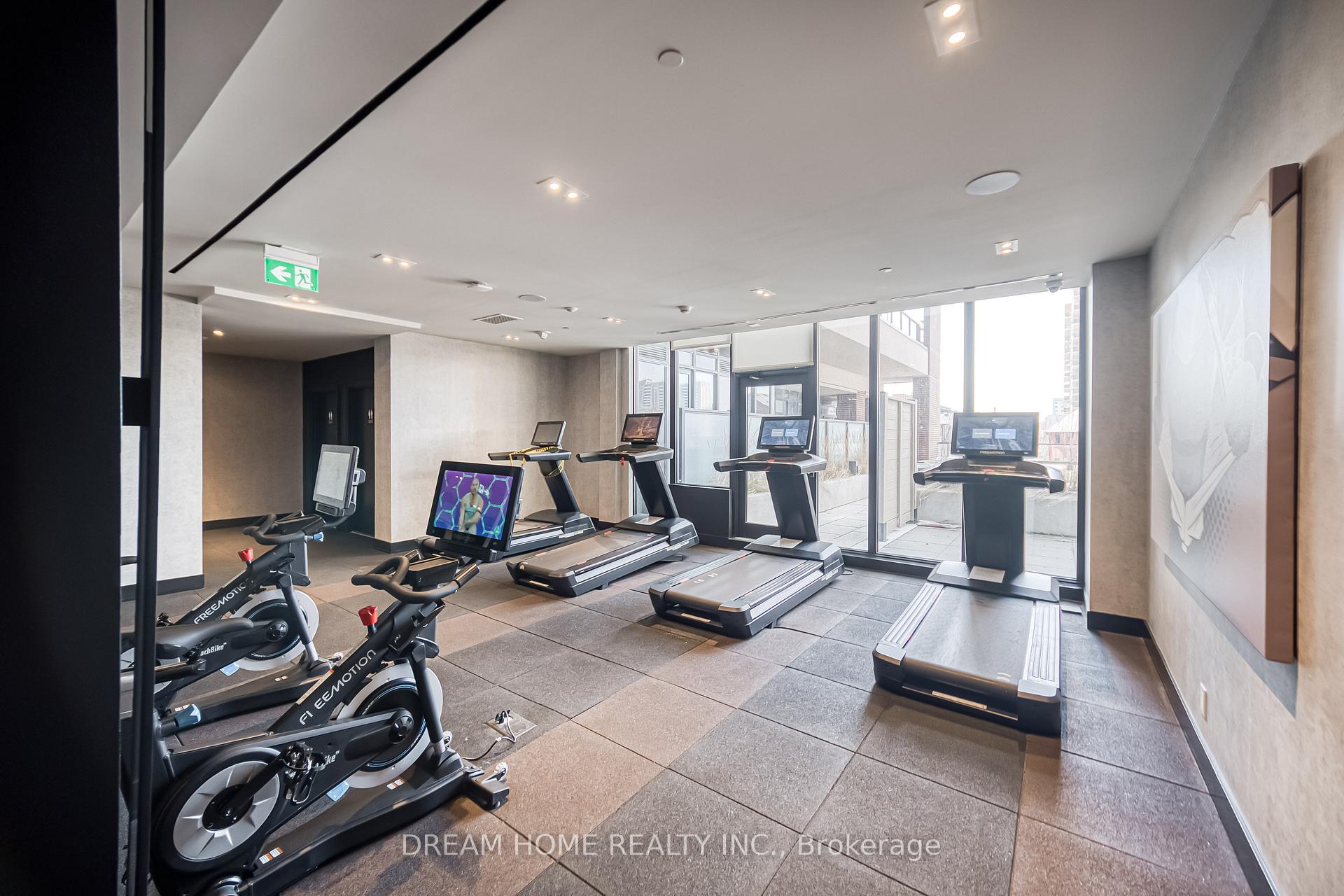 1 Bedroom Condo at 270 Dufferin,  Toronto For sale