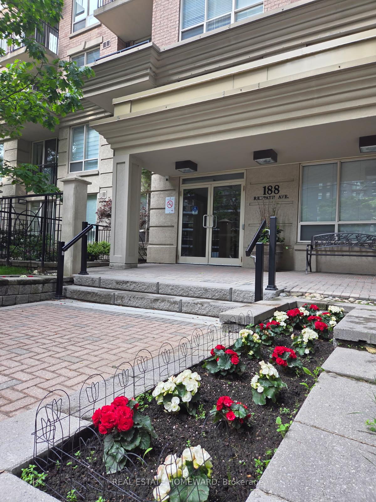 1 Bedroom Condo at 188 Redpath, Toronto For sale