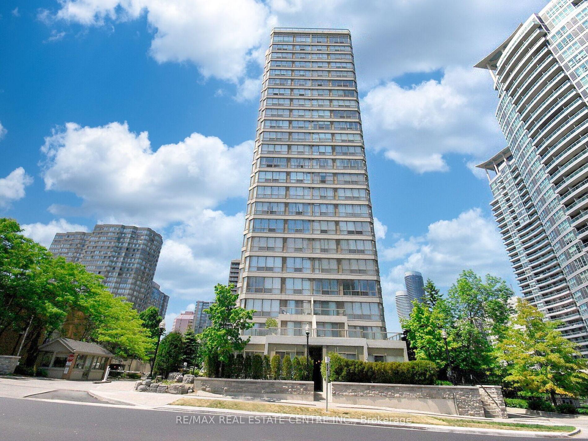 1 Bedroom Condo at 55 Elm, Mississauga For sale