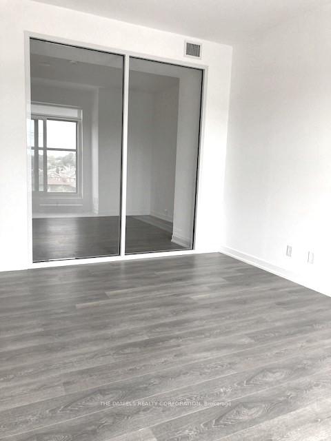 3 Bedrooms Condo at 7950 Bathurst, Vaughan For sale