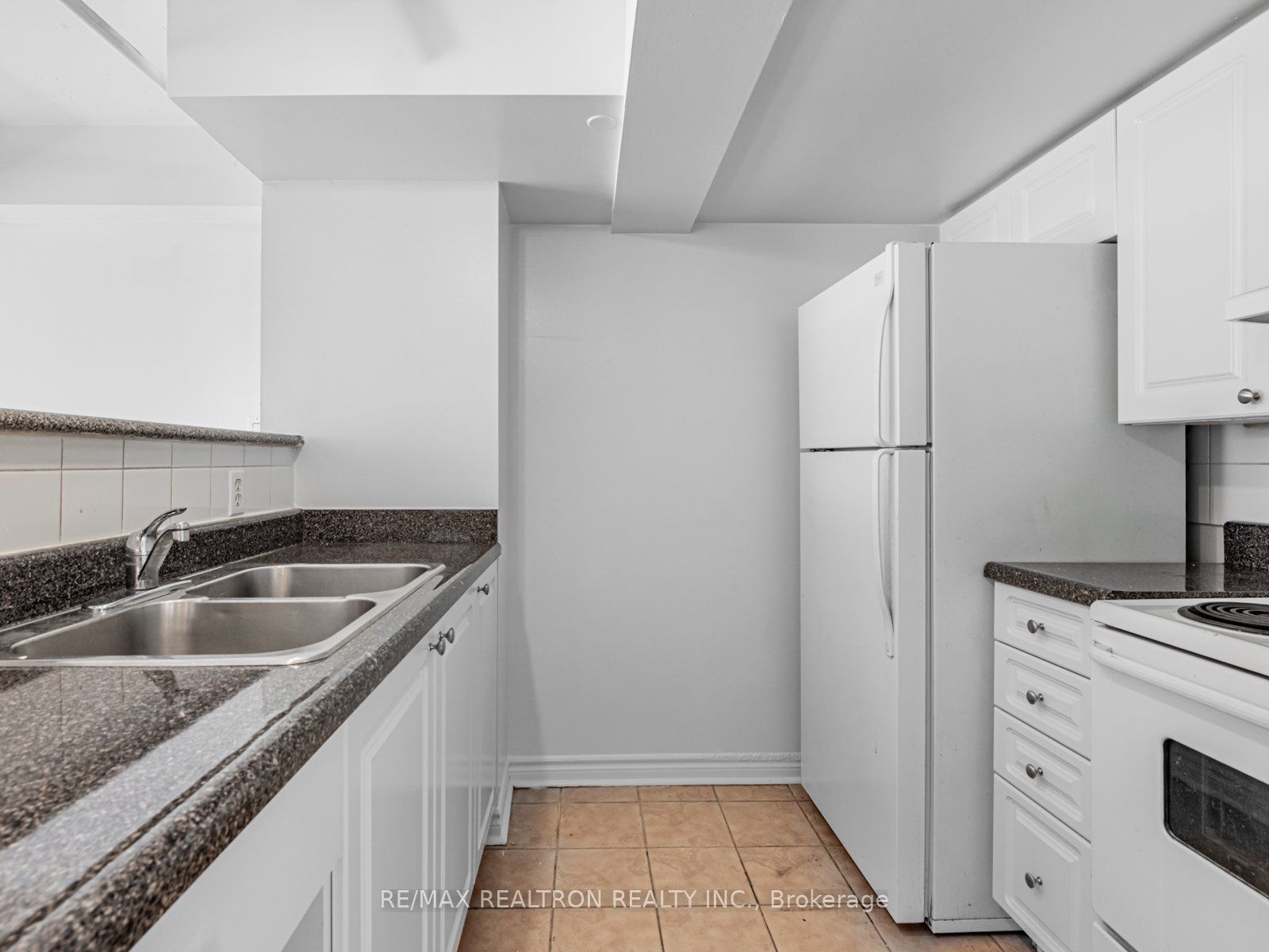1401 Dupont Street, #614