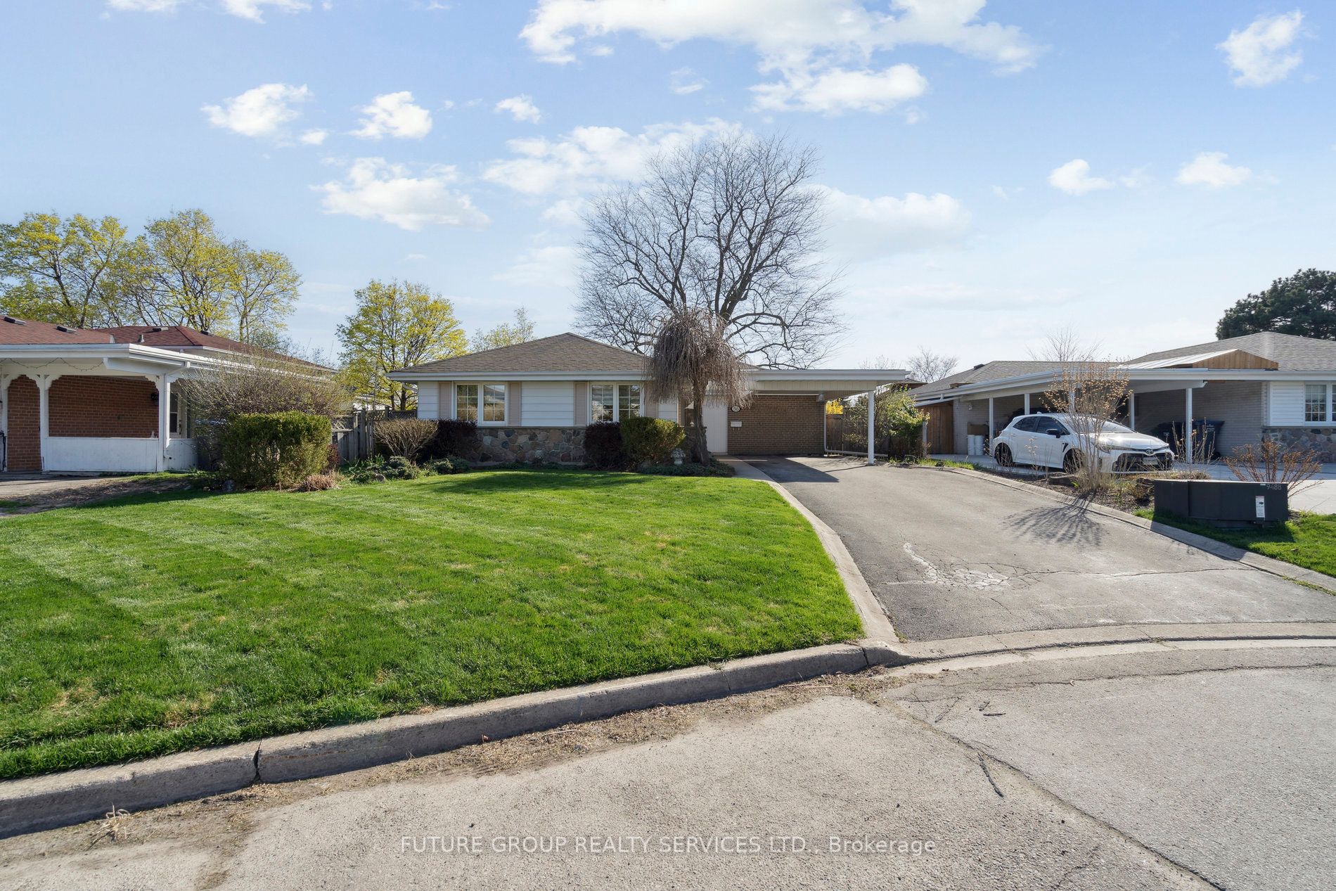 36 Staveley Crescent, Brampton, ON L6W 2R9