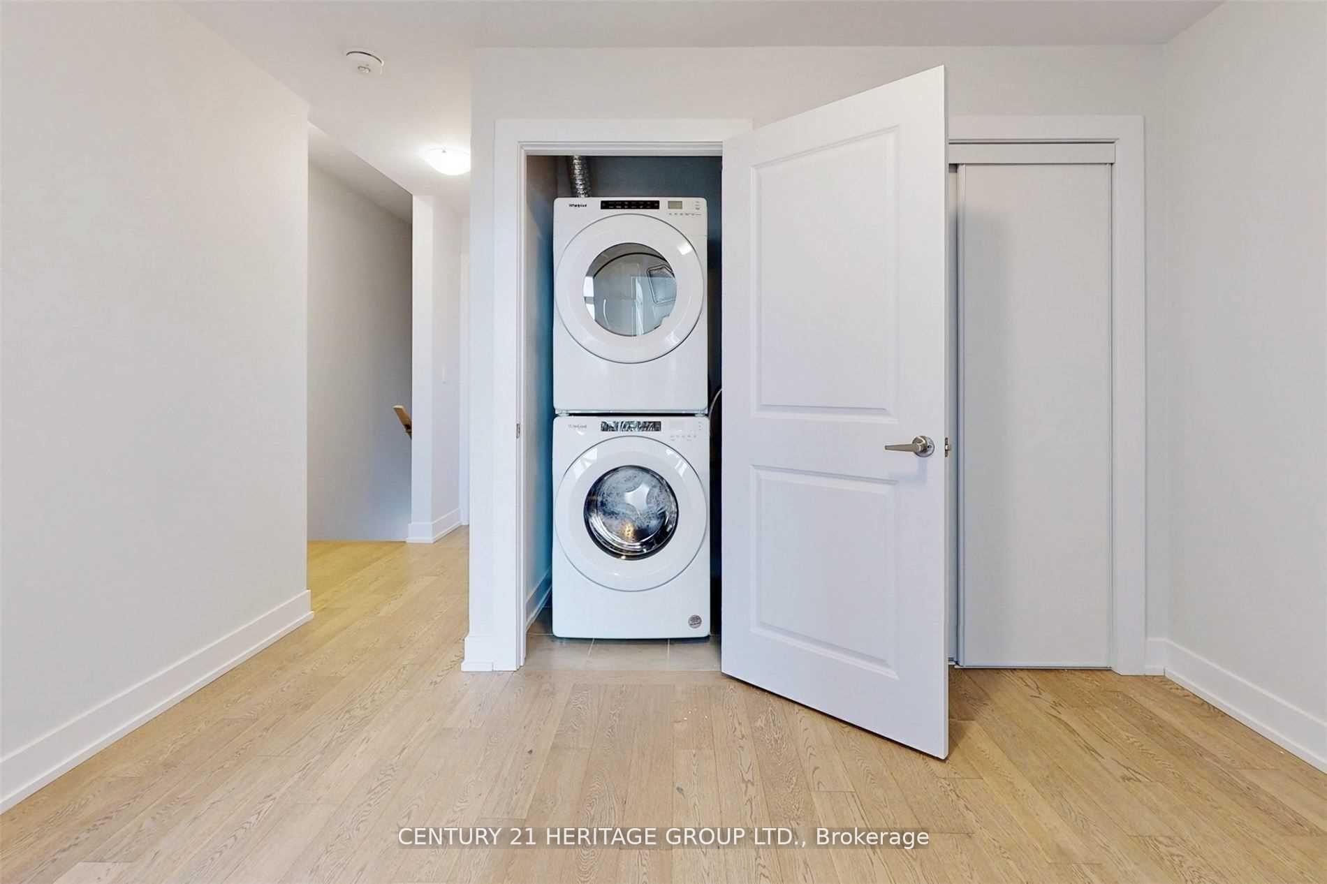 3 Bedrooms Condo at 9590 Islington, Vaughan For sale