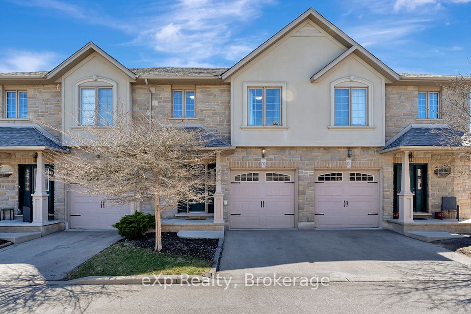 #D2 - 12 Brantwood Park Road, Brantford, ON N3P 1G2