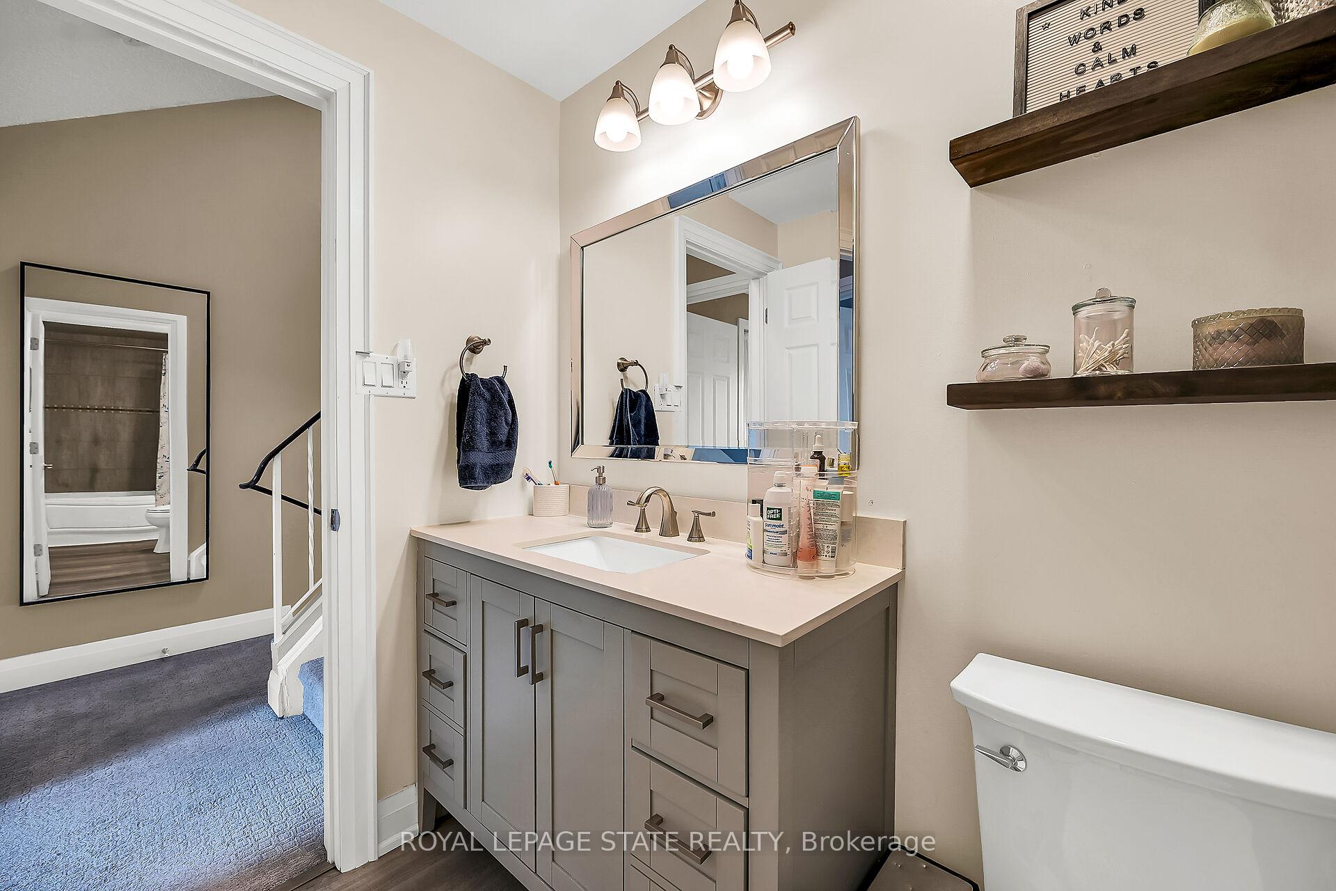 3 Bedrooms Condo at 444 Stone Church, Hamilton For sale