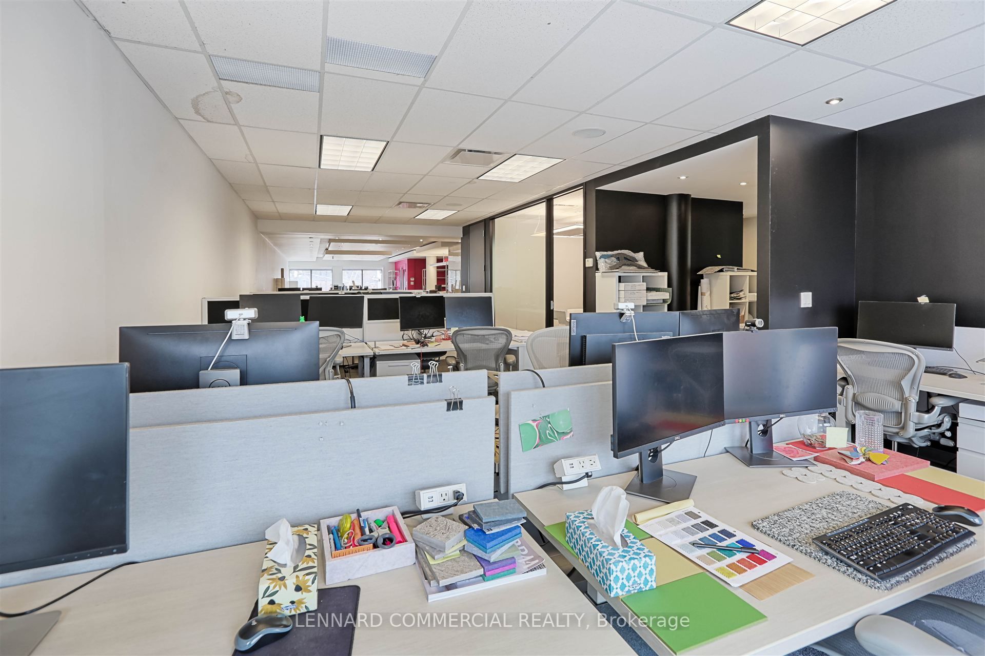 354 Davenport Road, #200