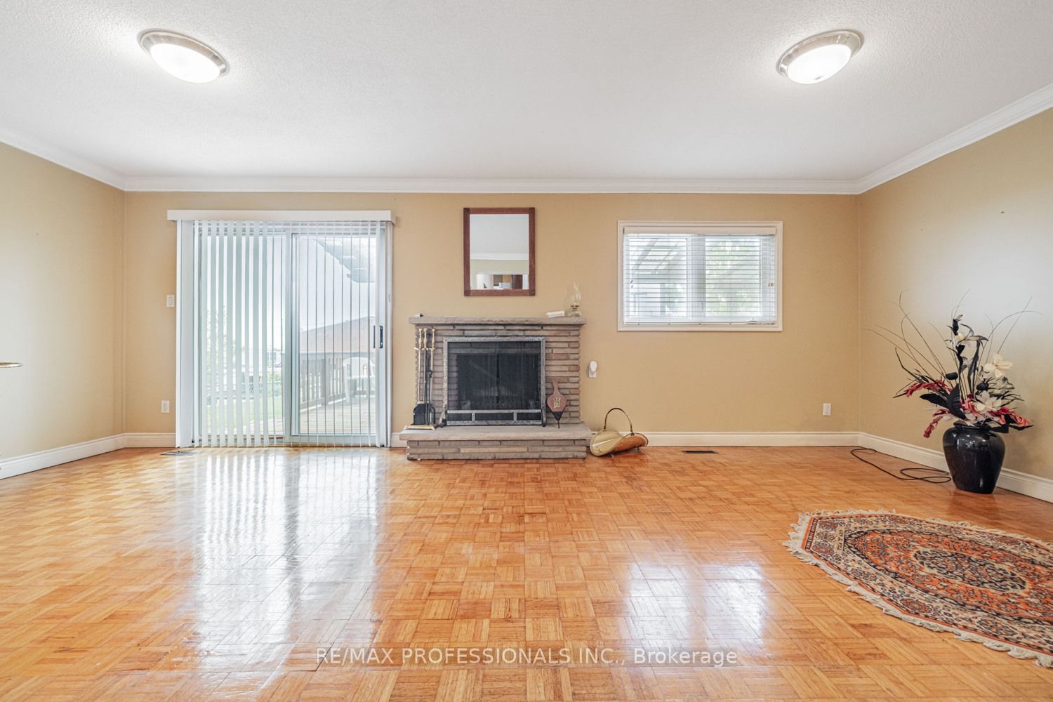 85 Blossom Crescent