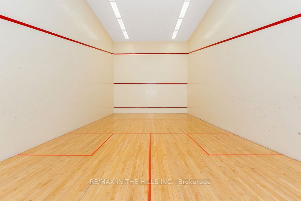 https://trreb-image.ampre.ca/IPZGh3AvpLSLQglS5wUp9FuYhYHz2NiOs-MoQOOqYjo/rs:fit:960:960/wm:.5:so:0:50:.4/wmsh:10/wmt:PHNwYW4gZm9yZWdyb3VuZD0nd2hpdGUnIGZvbnQ9JzY4Jz5SRS9NQVggSU4gVEhFIEhJTExTIElOQy4sIEJyb2tlcmFnZTwvc3Bhbj4/L3RycmViL2xpc3RpbmdzLzQwLzYzLzE3LzMxL3AvNDg0ZWQ2NzMtMjRmYi00MTAyLWI5N2ItZmNlY2ZiODhkYjY4LmpwZw.jpg