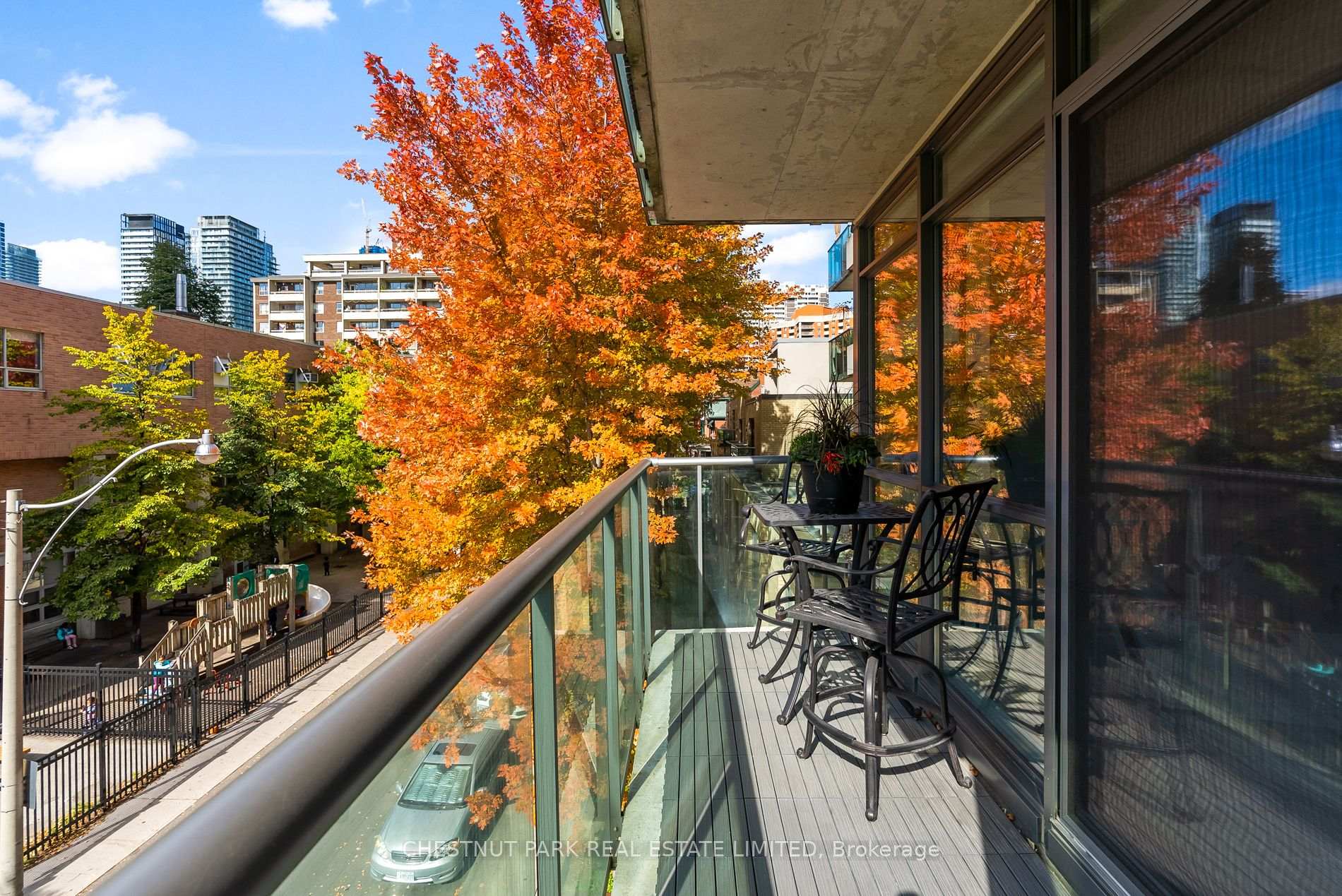 2 Bedrooms Condo at 285 Mutual, Toronto For sale