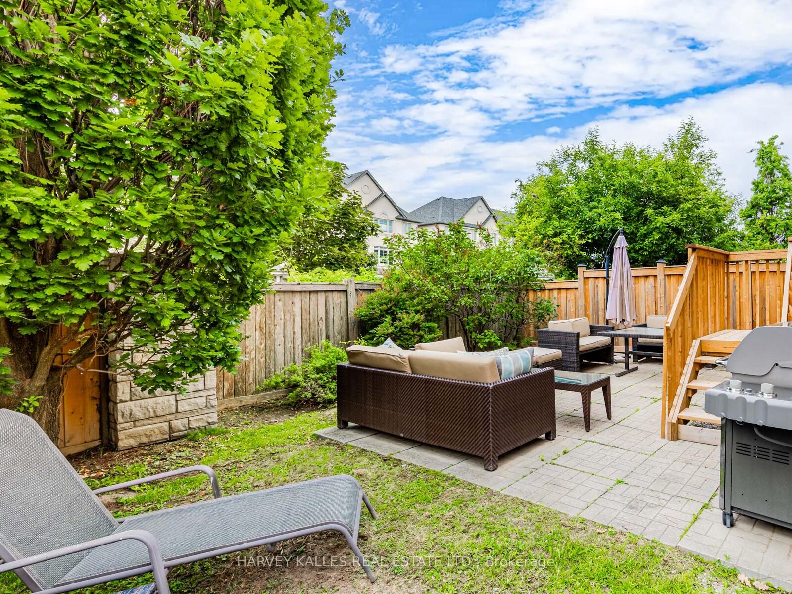 195 Kingsbridge Circle