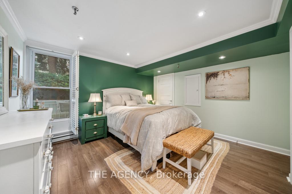 2 Bedrooms Condo at 105 Heath, Toronto For sale