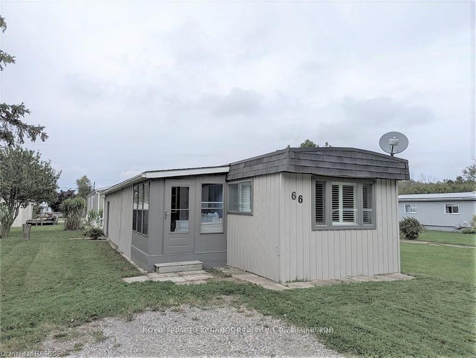66 Applewood