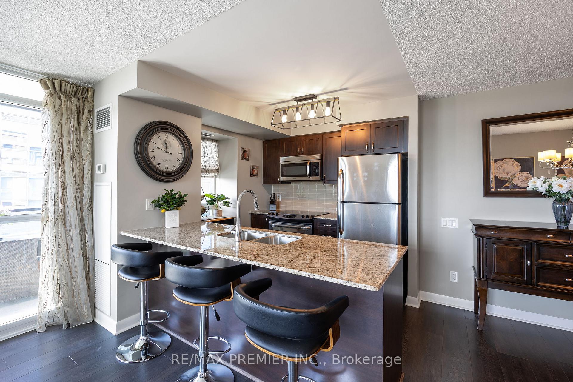 2 Bedrooms Condo at 525 Wilson, Toronto For sale