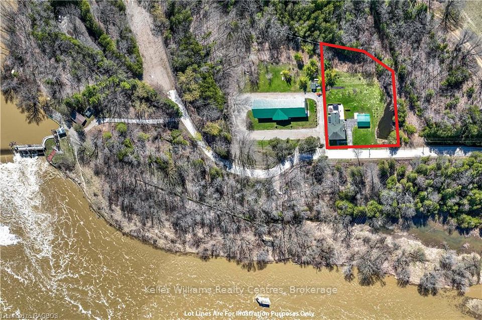 #(West Side) - Part of 484 Carlisle Street, Saugeen Shores, ON N0H 2L0