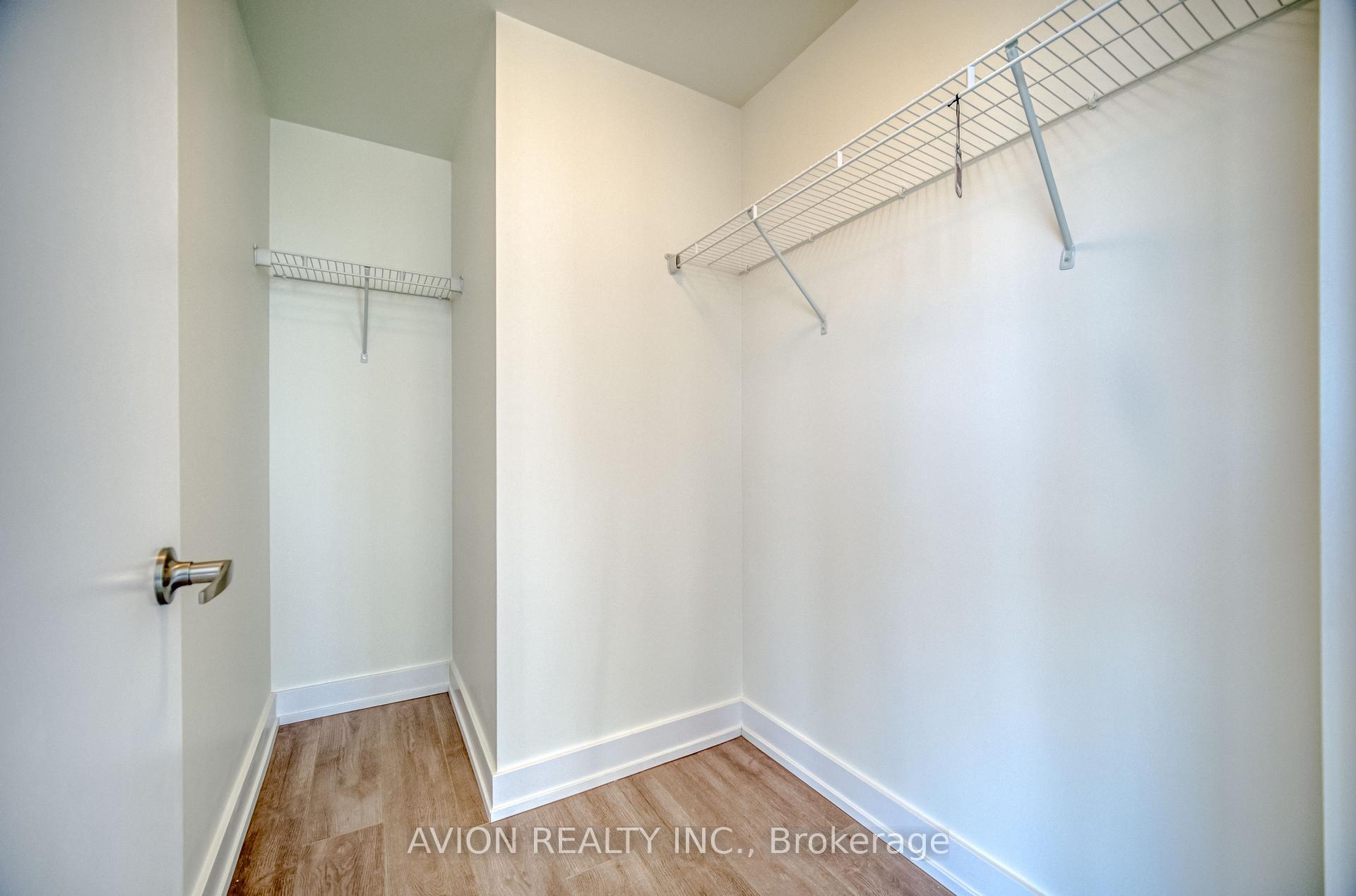 2 Bedrooms Condo at 128 Fairview Mall,  Toronto For sale
