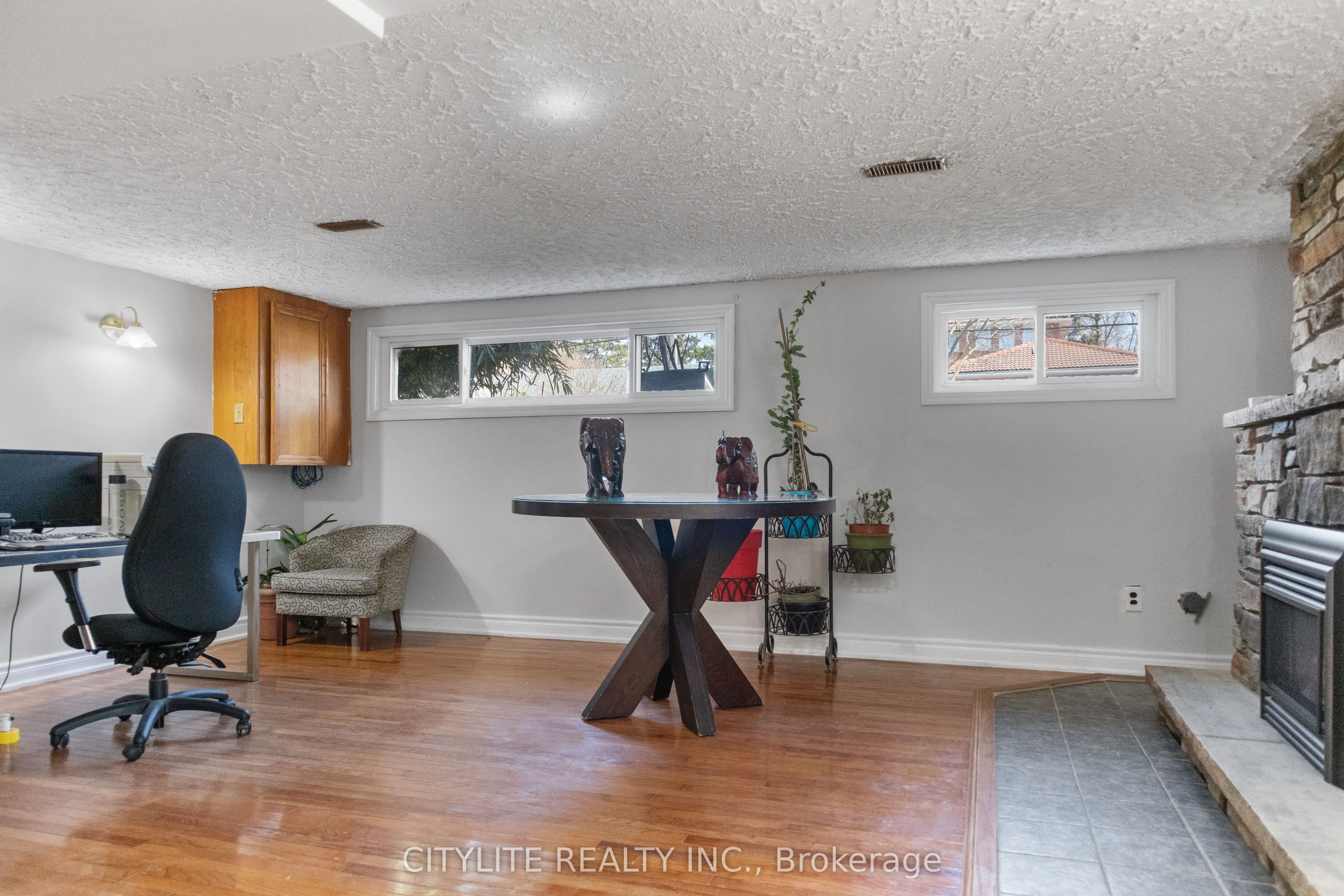 2 Emmeline Crescent