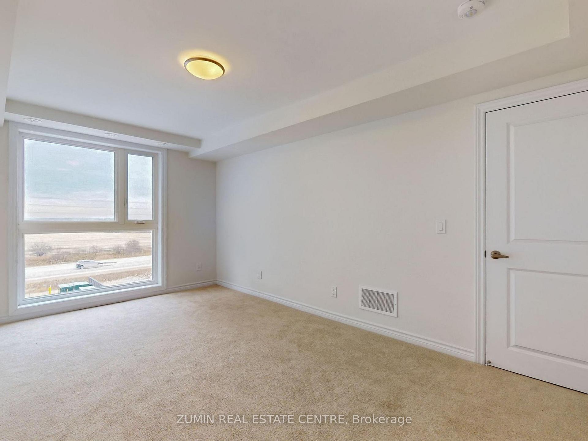 2 Bedrooms Condo at 349 Wheat Boom, Oakville For sale