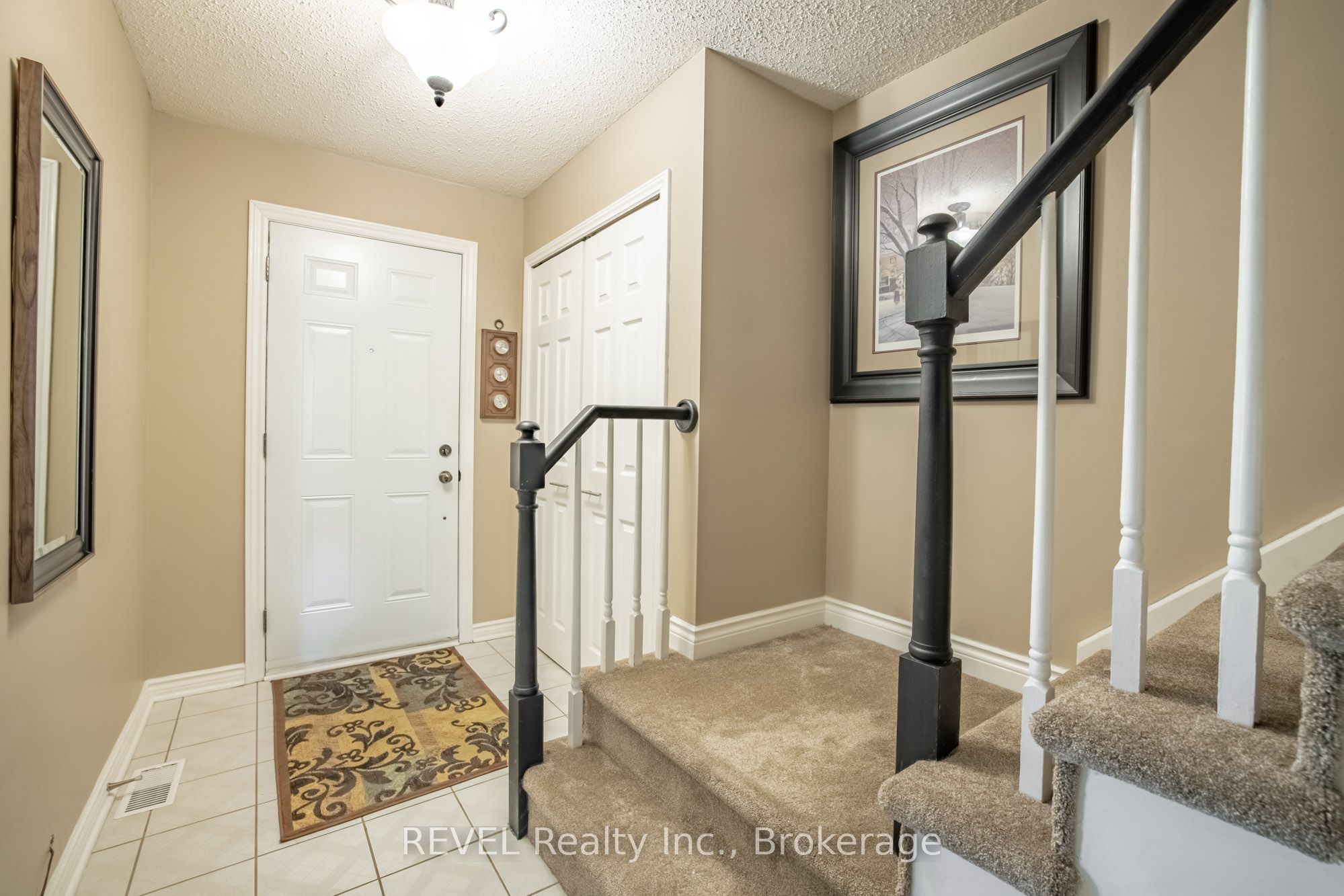 409 Vine Street, #12