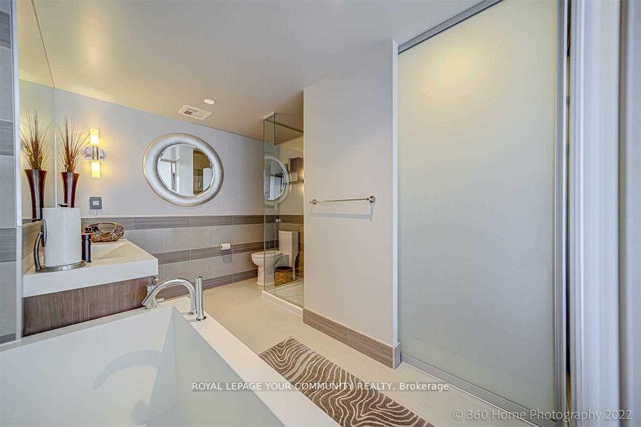 2 Bedrooms Condo at 70 Distillery, Toronto For sale