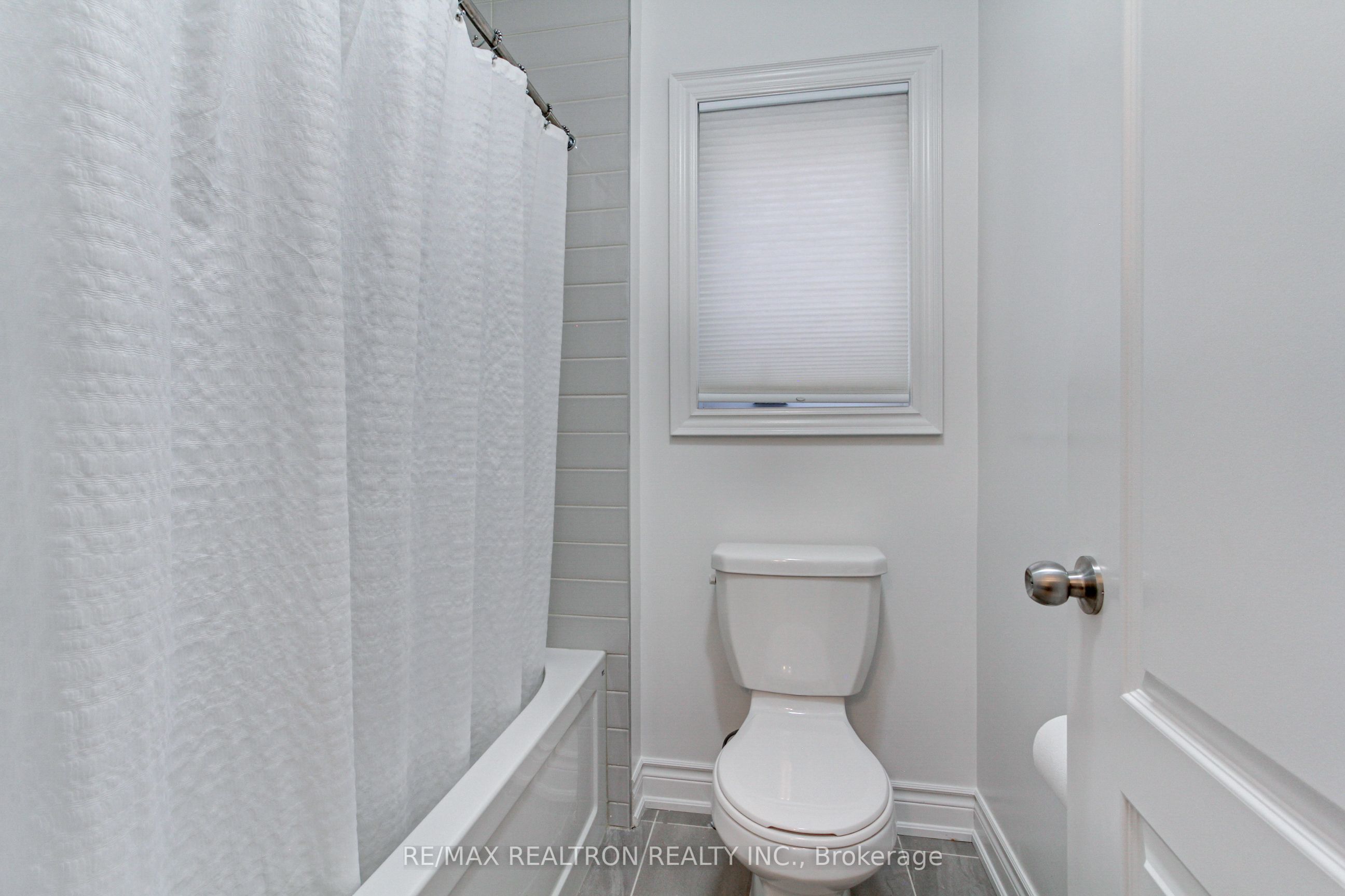 11 Beebalm Lane