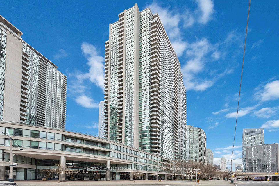 16 Yonge