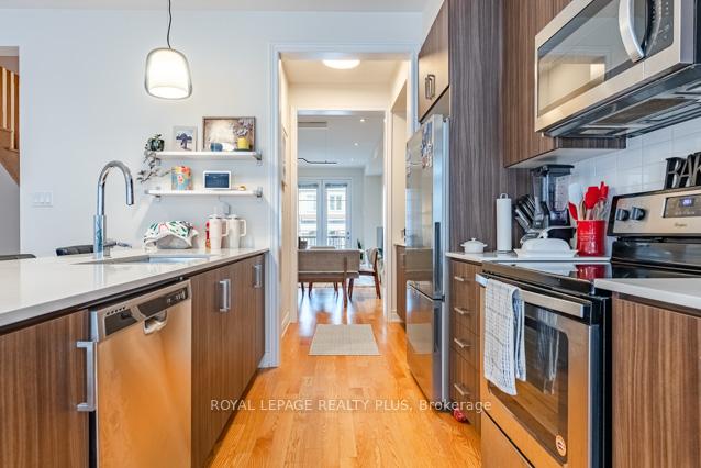 #156 – 12 Edward Horton Crescent, Toronto, ON M8Z 0E5