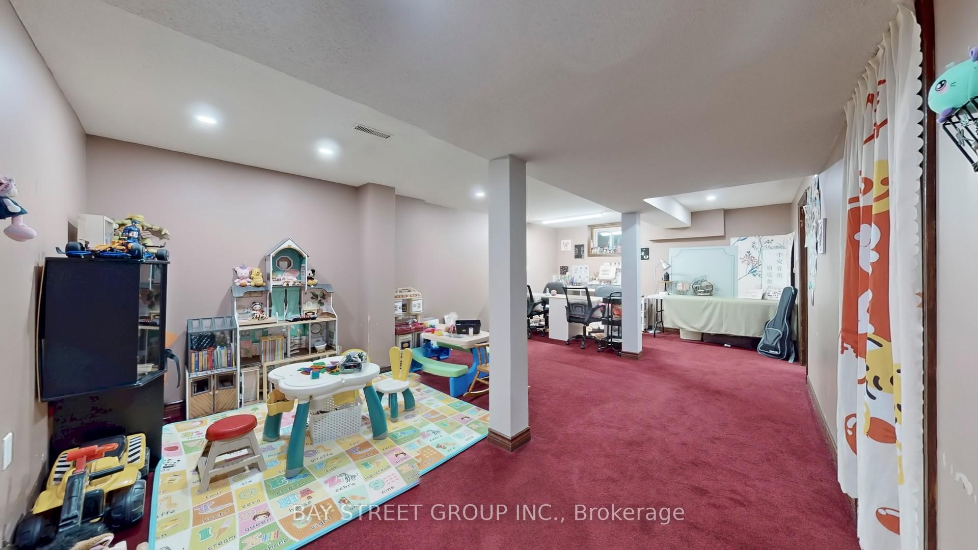3 Bedrooms Condo at 99 Brimwood, Toronto For sale
