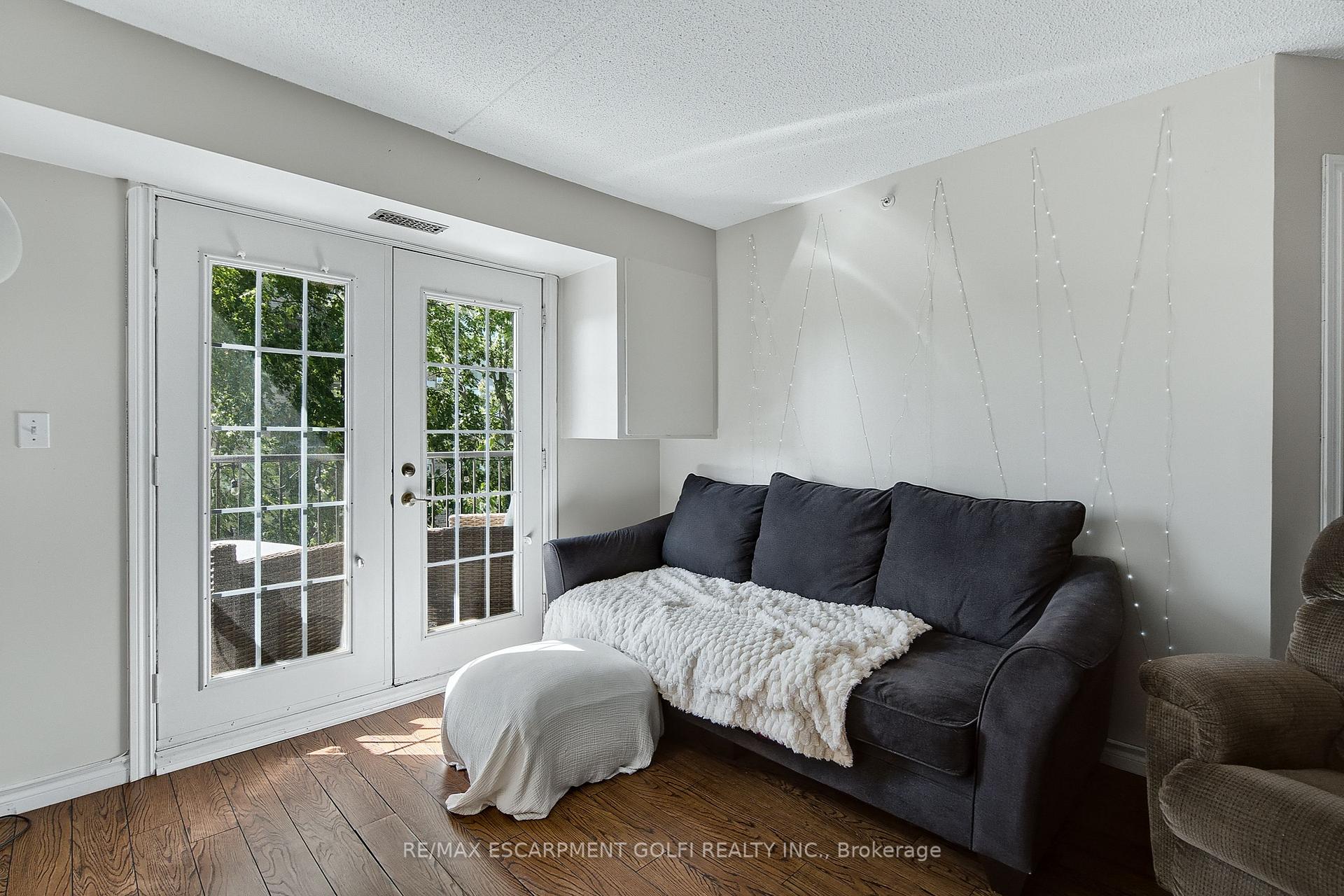1 Bedroom Condo at 1451 Walker’s, Burlington For sale