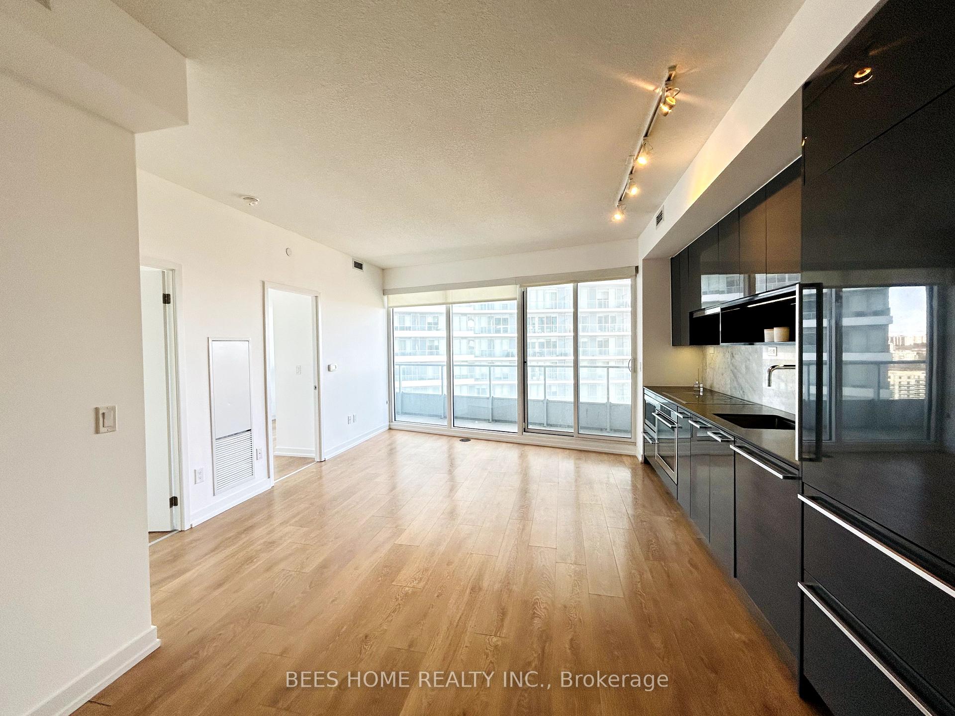 2 Bedrooms Condo at 115 McMahon, Toronto For sale