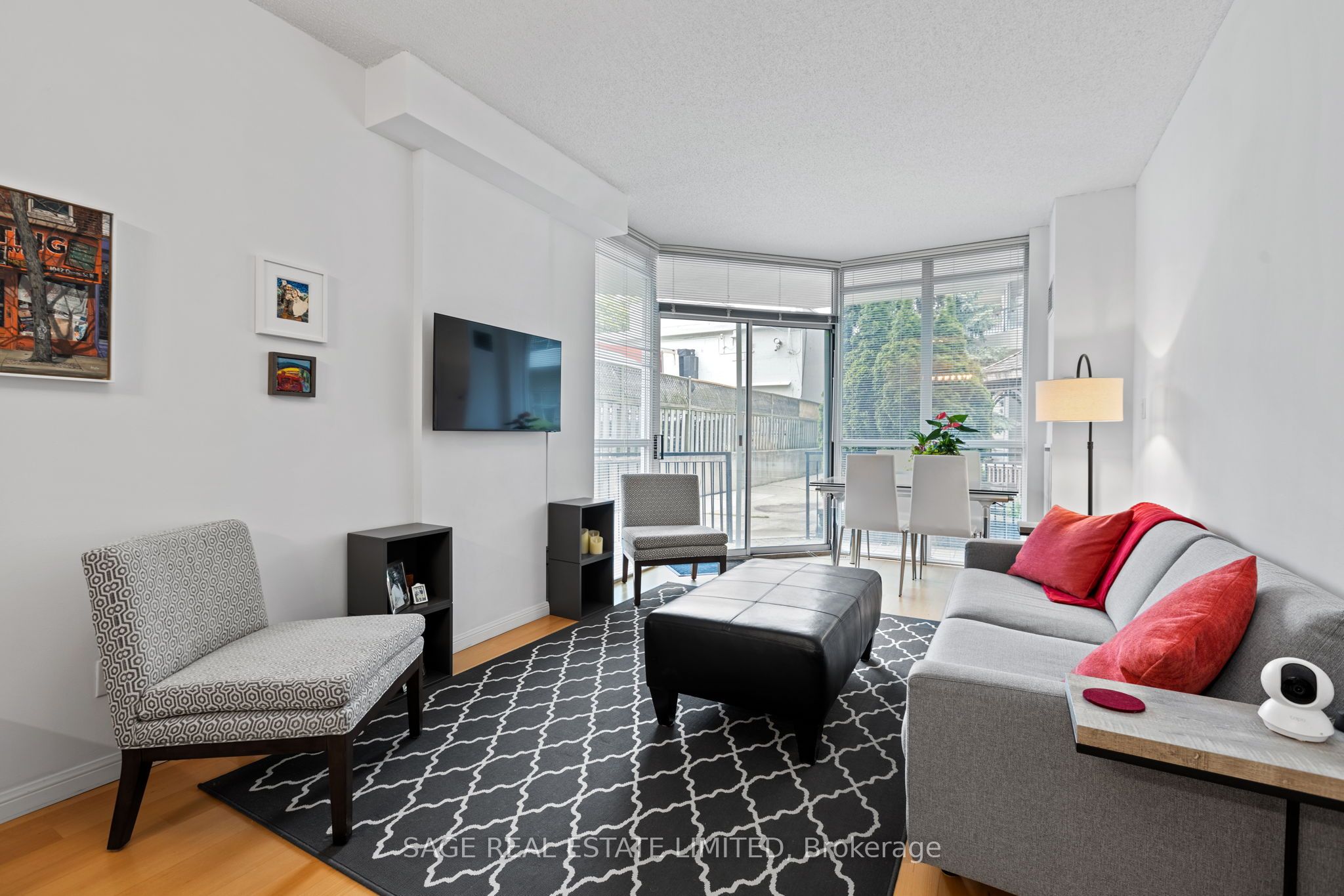 55 Lorindale Avenue, #105